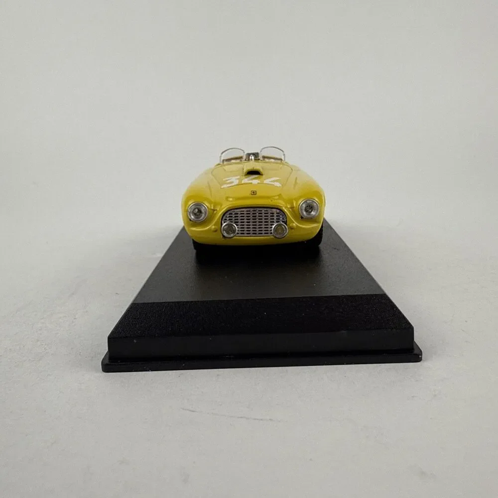 ART this diecast